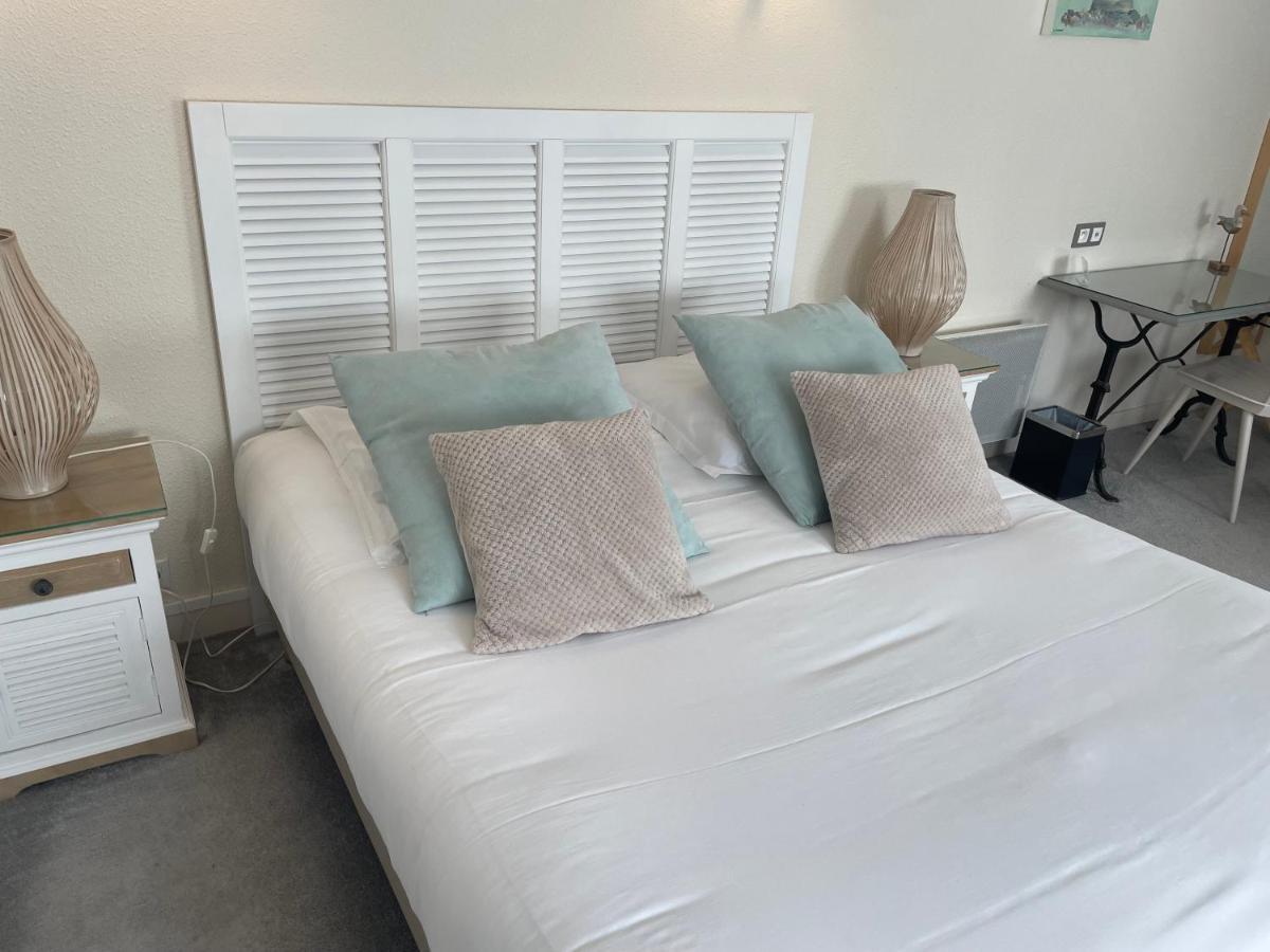 Hotel Des Falaises Villers-sur-Mer Eksteriør billede