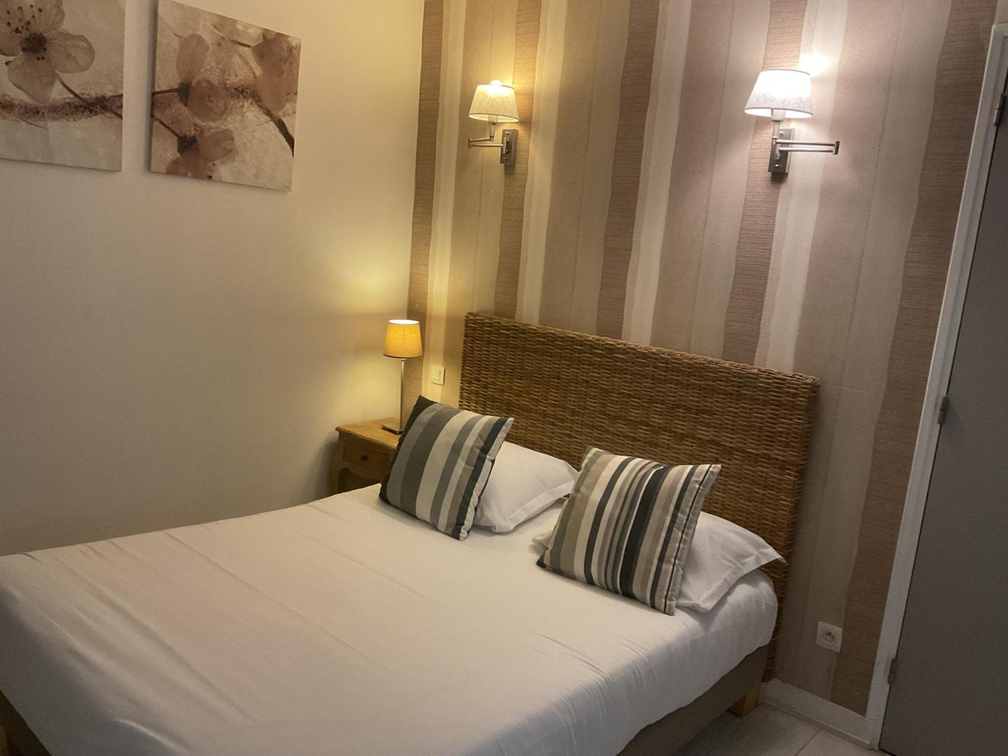Hotel Des Falaises Villers-sur-Mer Eksteriør billede