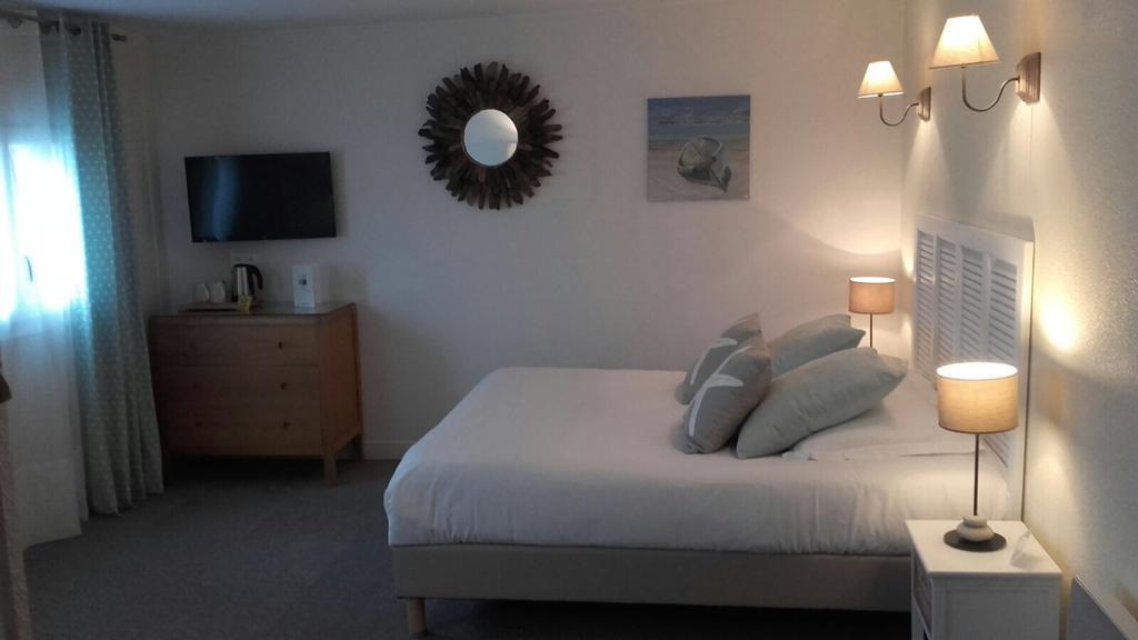 Hotel Des Falaises Villers-sur-Mer Eksteriør billede