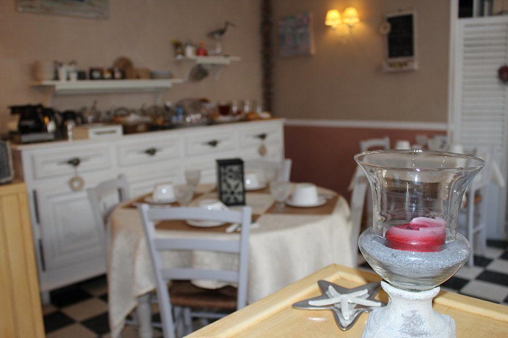 Hotel Des Falaises Villers-sur-Mer Eksteriør billede