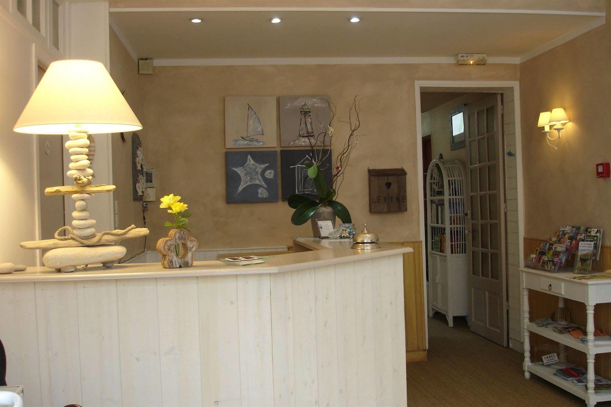 Hotel Des Falaises Villers-sur-Mer Eksteriør billede